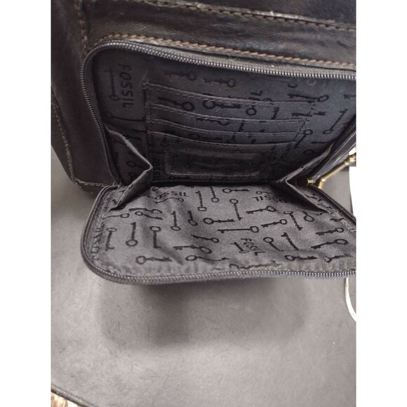 **Last Chance!! Final Sale** Fossil black leather crossbody bag - Picture 7 of 12